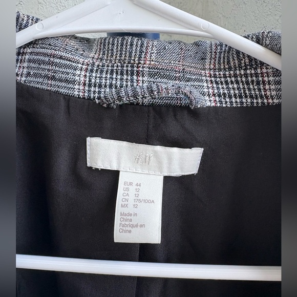 Blazer new without tag, gray color size 12 - Picture 4 of 4